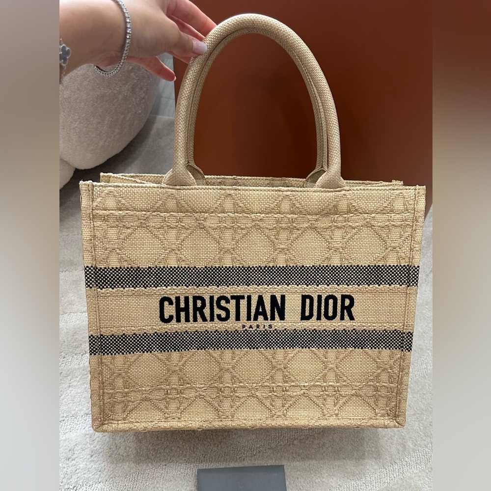 Excellent DIOR Raffia Book Tote Medium